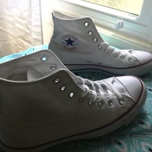 All Star Hightop Converse!